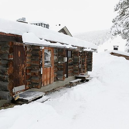 Classic Log Cabin Ski-In Ski-Out レヴィ エクステリア 写真