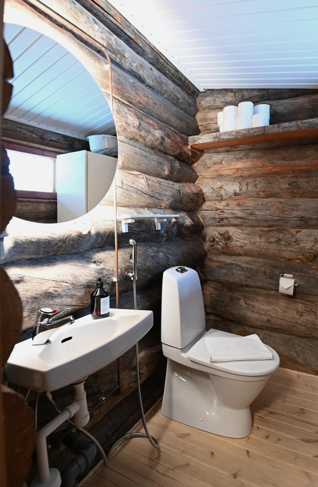 Classic Log Cabin Ski-In Ski-Out レヴィ エクステリア 写真