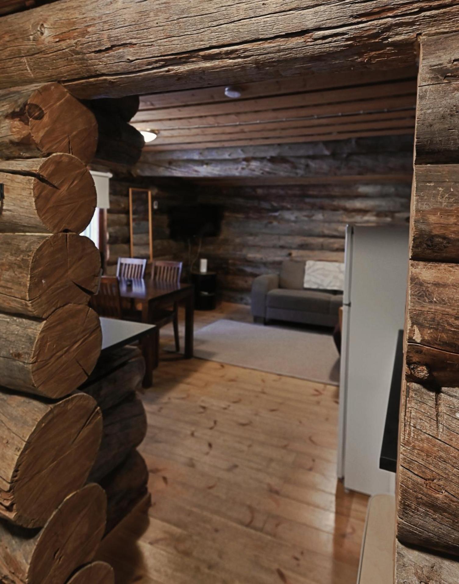 Classic Log Cabin Ski-In Ski-Out レヴィ エクステリア 写真
