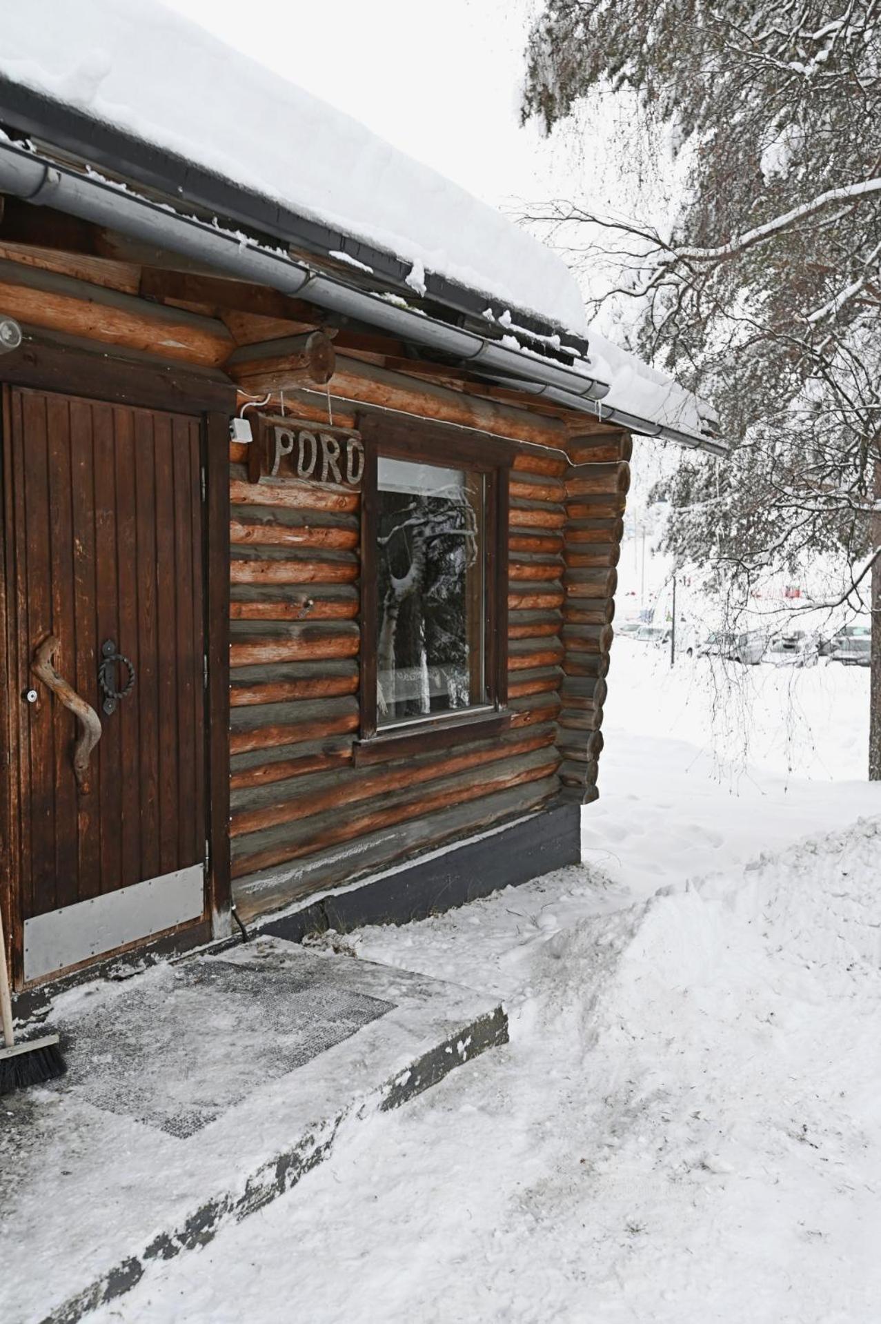 Classic Log Cabin Ski-In Ski-Out レヴィ エクステリア 写真