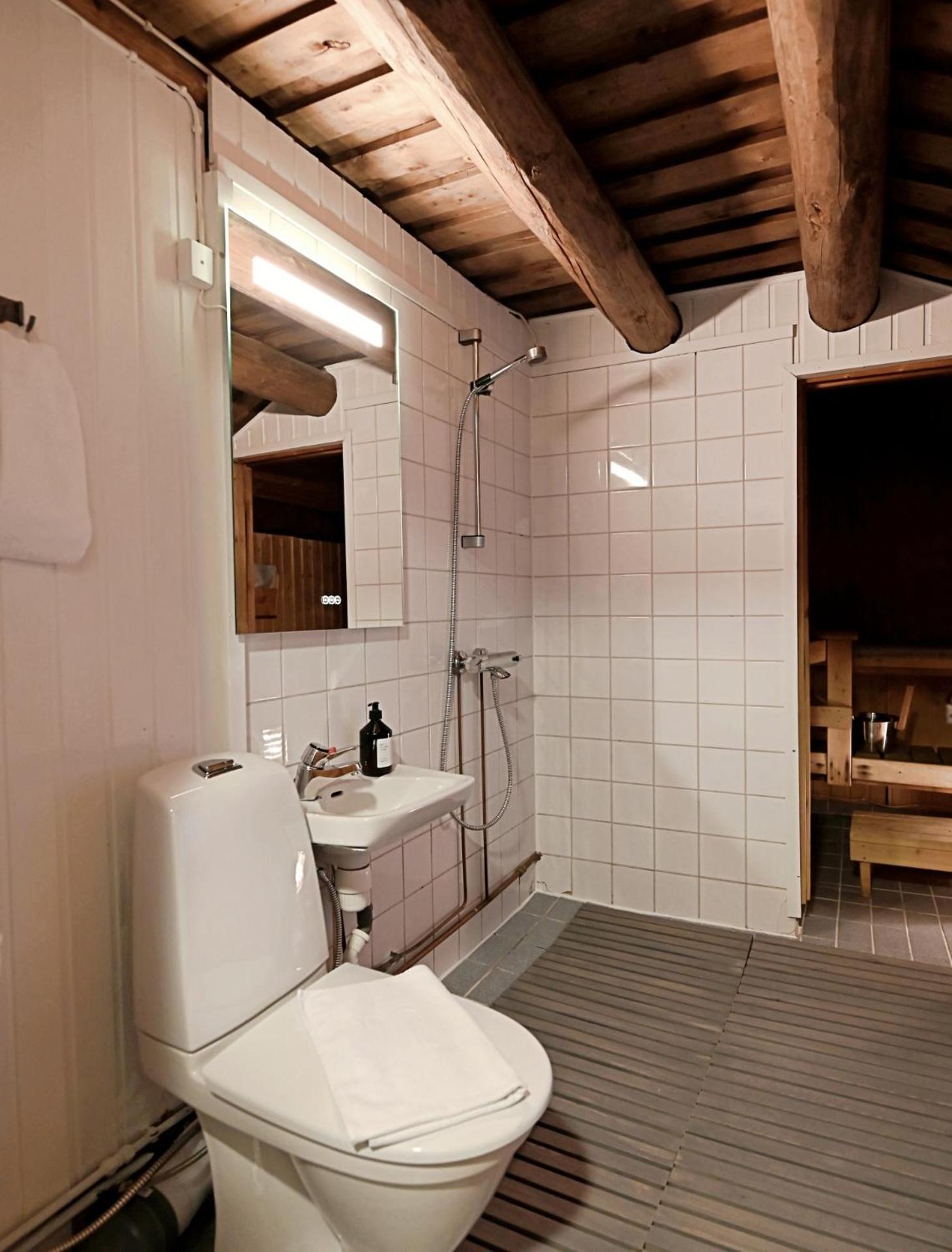 Classic Log Cabin Ski-In Ski-Out レヴィ エクステリア 写真