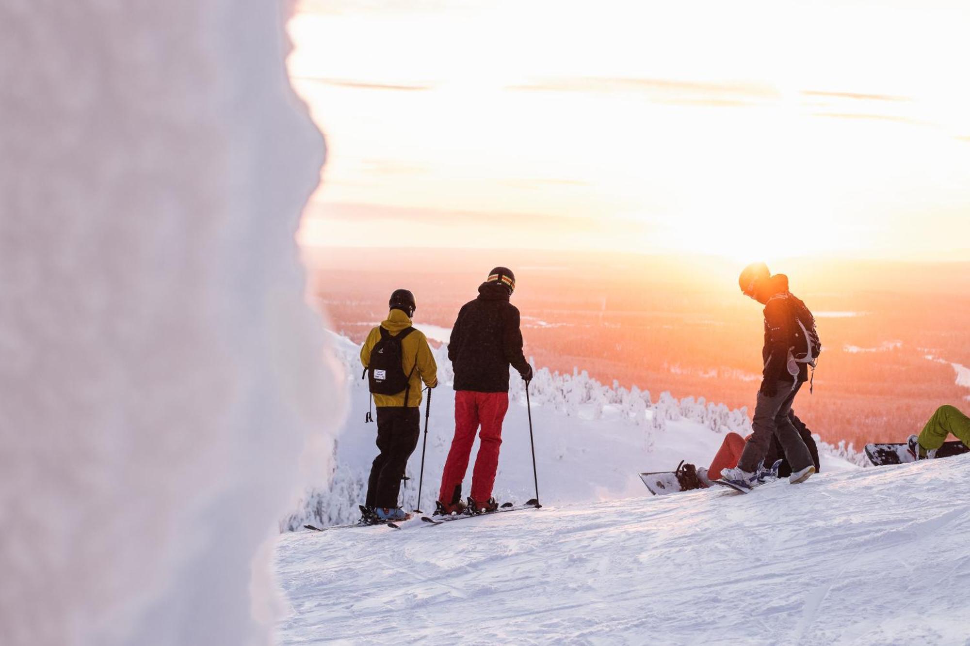 Classic Log Cabin Ski-In Ski-Out レヴィ エクステリア 写真